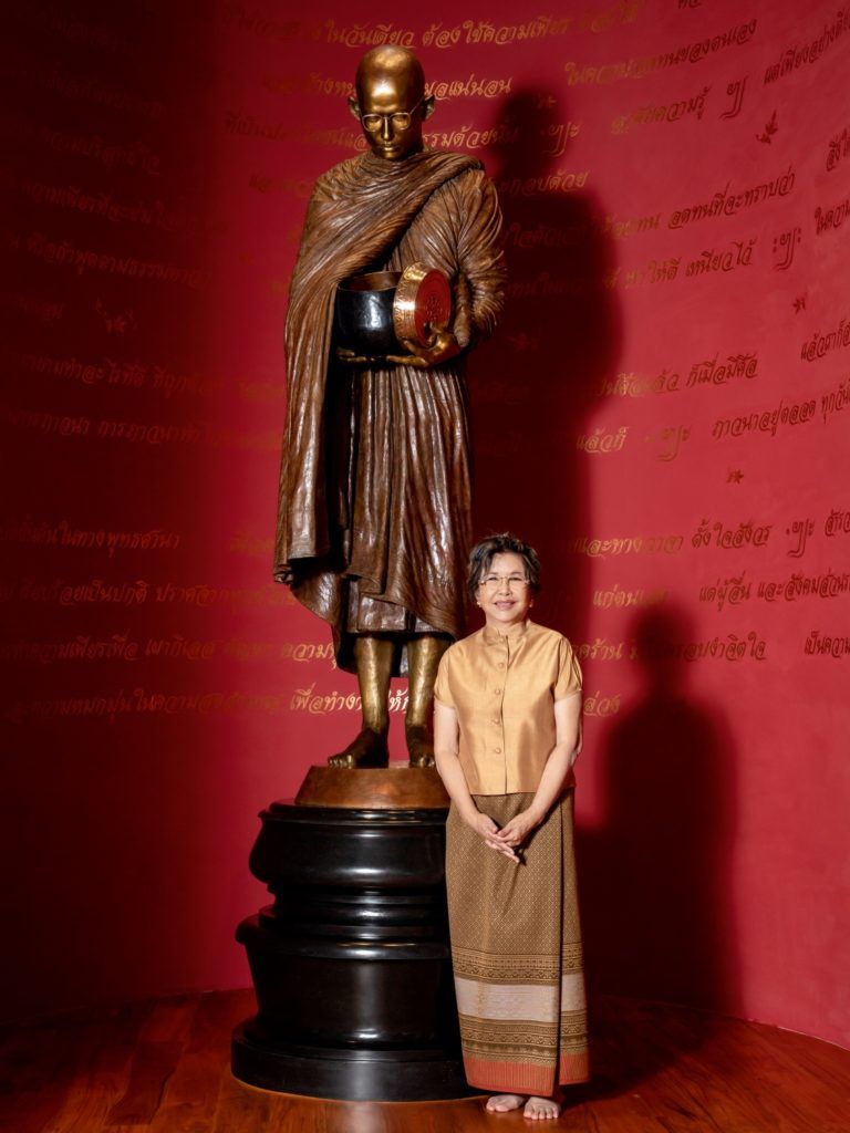 คุณหญิงศศิมา ศรีวิกรม์
