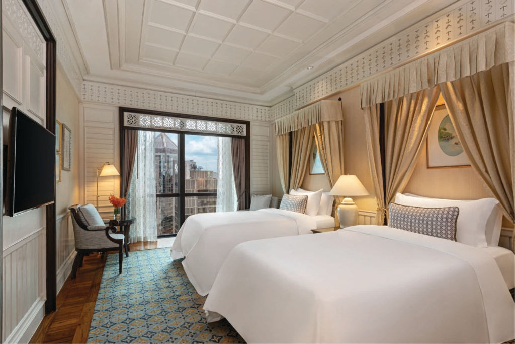 The Athenee Hotel โรงแรมห้าดาว