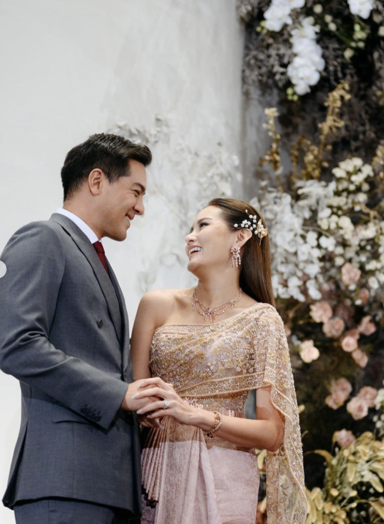 หญิง รฐา แต่งงาน
