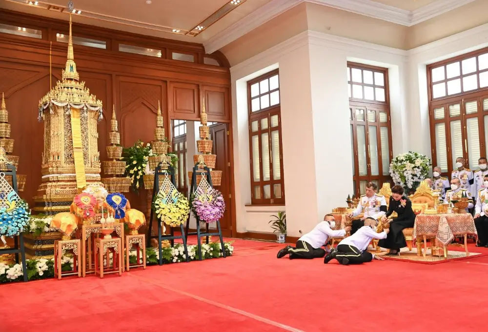 พระราชทานน้ำหลวงสรงศพ ม.จ.ภีศเดช รัชนี