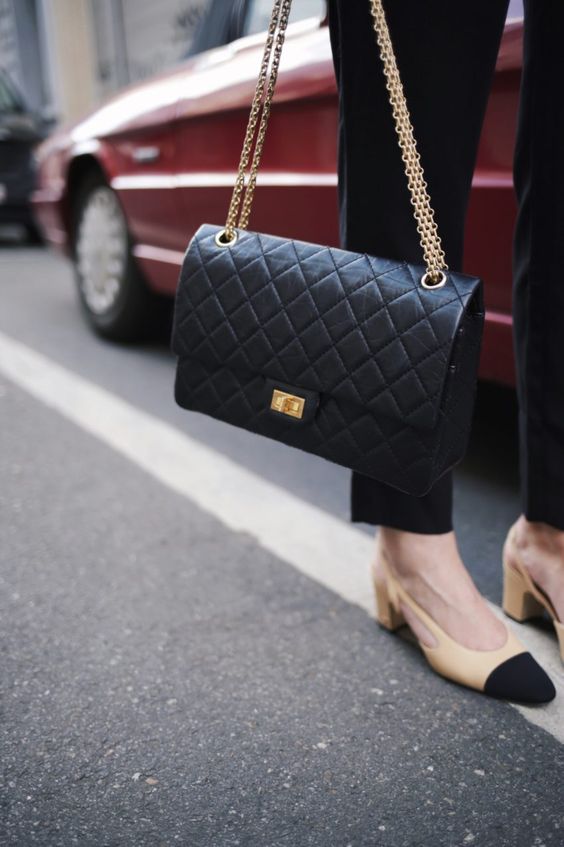 Chanel Reissue 2.55