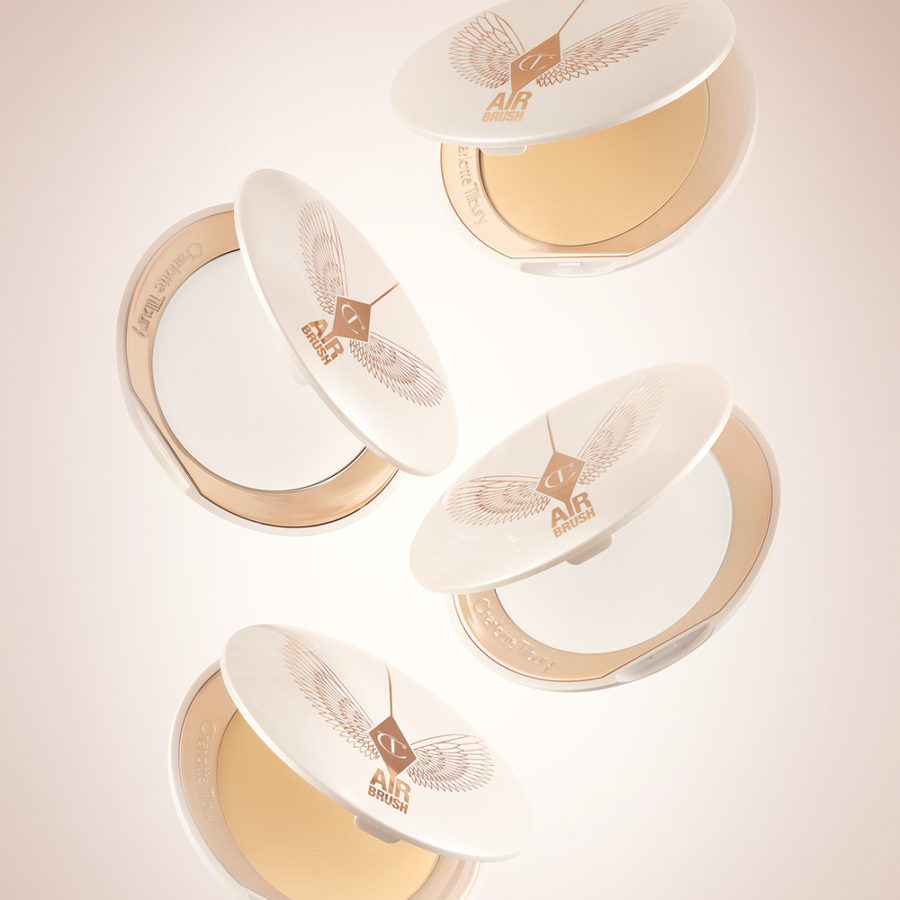 Charlotte-Tilbury-Airbrush-Brightening-Flawless-Finish-Powder-2