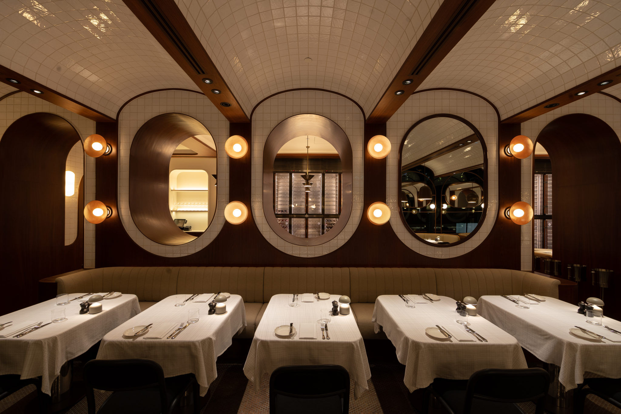 The Standard Grill ห้องอาหารสไตล์บราสเซอรี่ กับกลิ่นอายของนิวยอร์ก