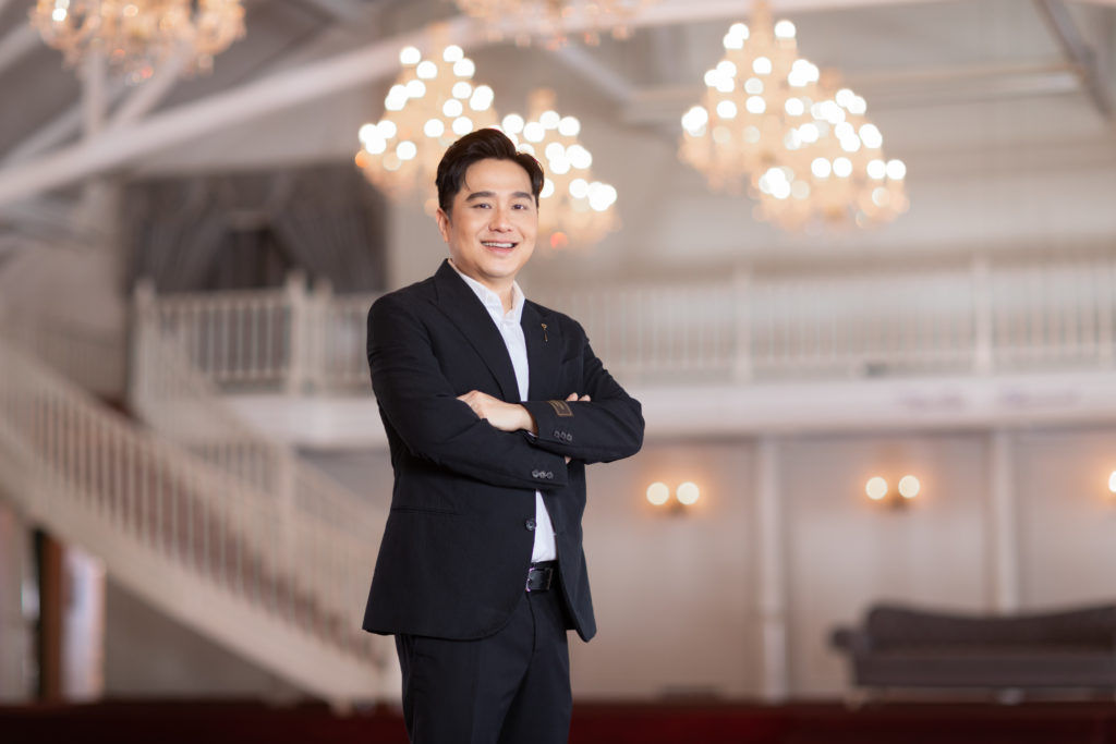 หมอช้าง-ทศพร ศรีตุลา