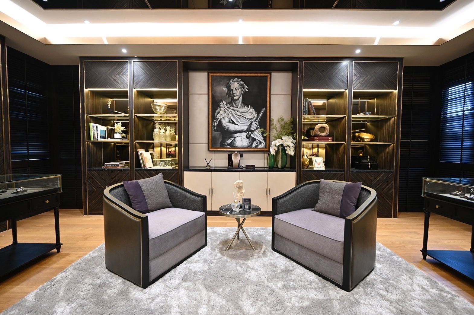 CINQ ROYAL