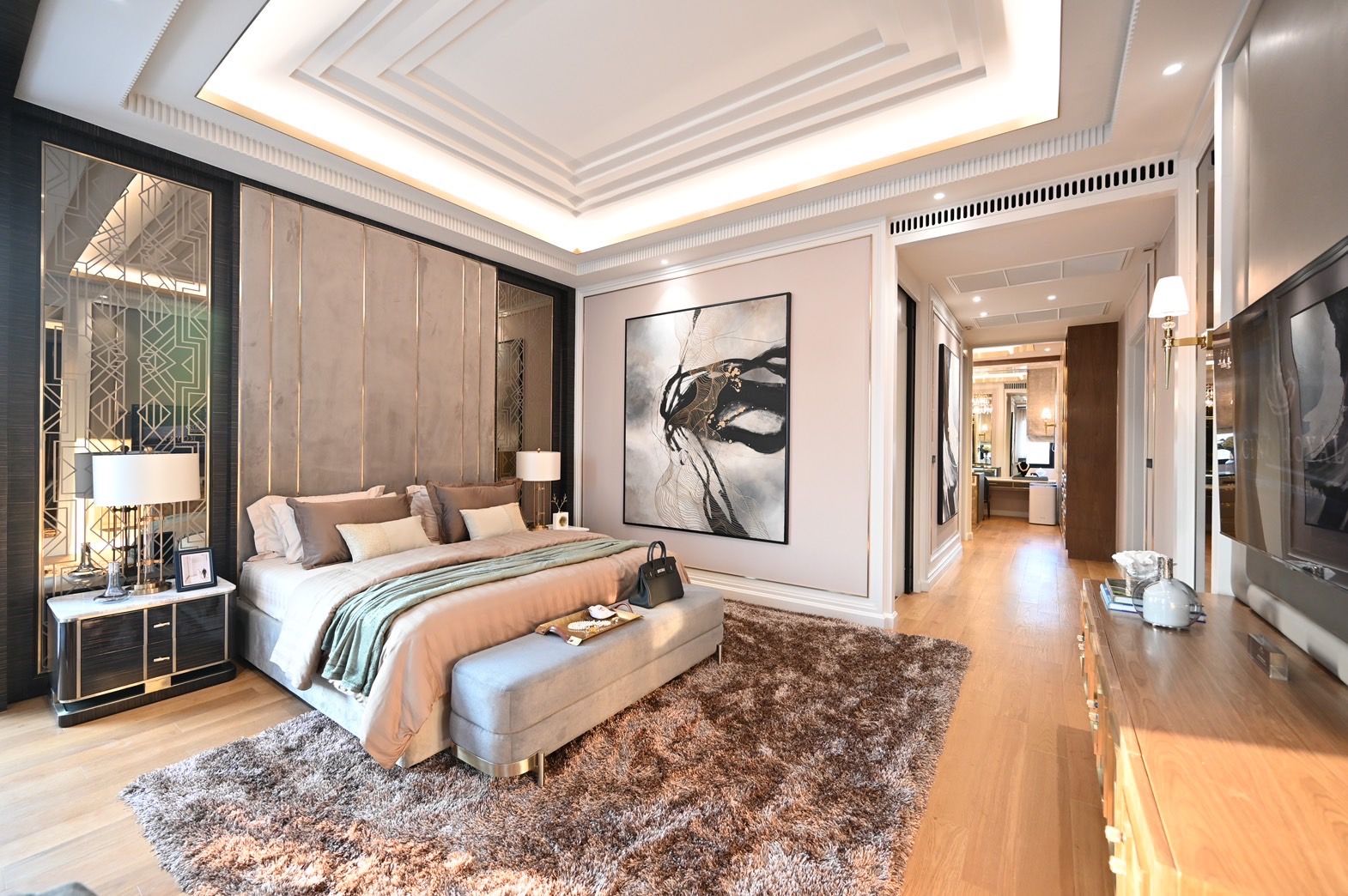 CINQ ROYAL