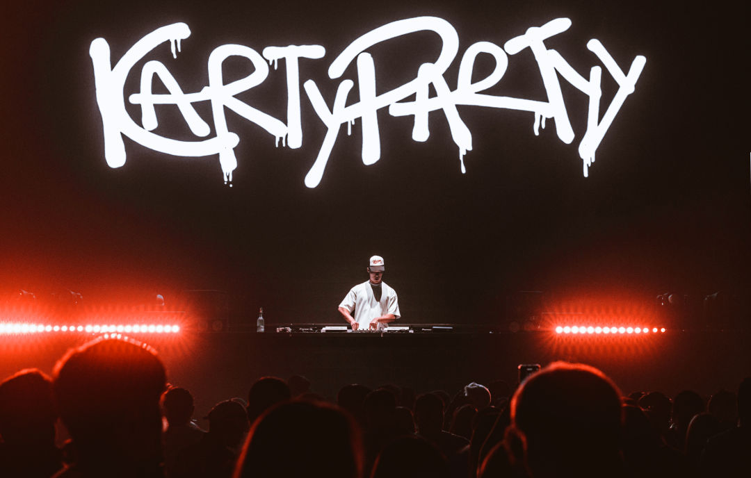 KARTYPARTYY ชยกร สงวนสิน