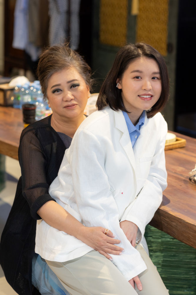 อัปสรศิริ จุณณานนท์ ดมิสา วนาสวัสดิ์